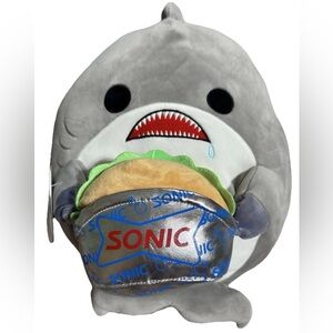 Zuru Snackles 14” William The Shark. Great Gift For A Sonic Burger Lover.